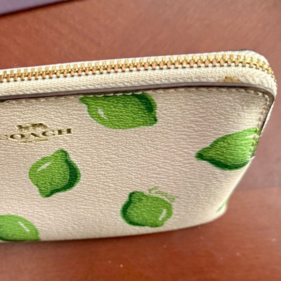 Coach White Lime Wristlet - Picture 8 of 10
